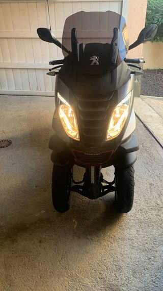 Moto Peugeot Metropolis 400 RS