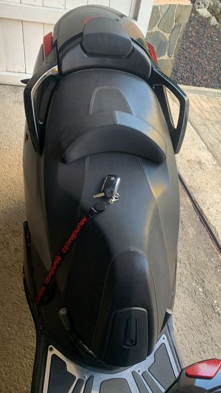 Moto Peugeot Metropolis 400 RS
