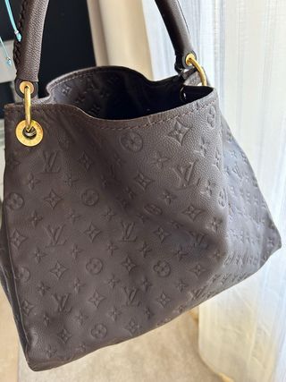 Louis Vuitton Artsy bag