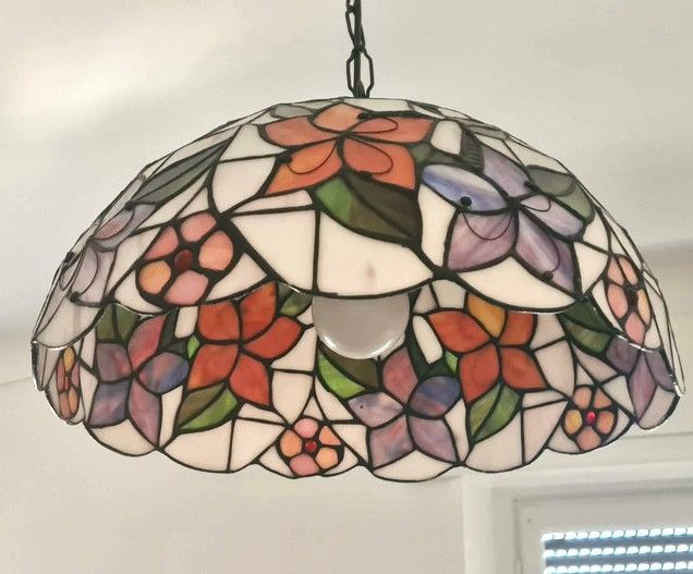 lampadario stile Lyberty fatto a mano