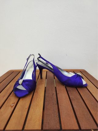 Zapatos fiesta raso morado