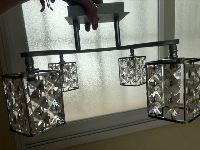 OPORTUNIDAD!!! LÁMPARA DE CRISTAL Y DOS APLIQUES