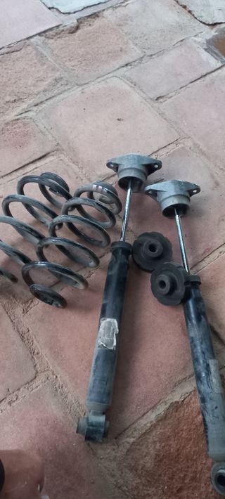 Amortiguadores traseros a4 b7 