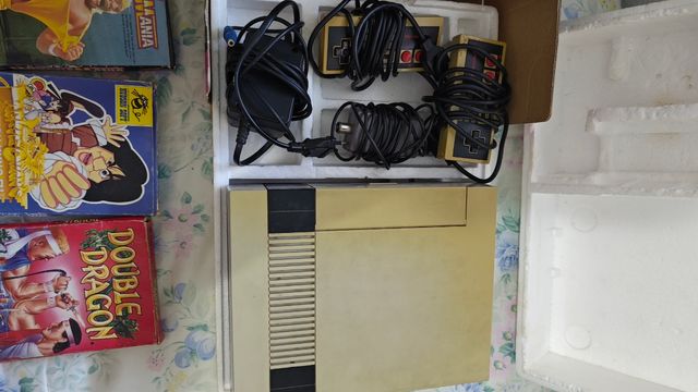 NINTENDO NES+2 TELECOMANDI+GIOCHI