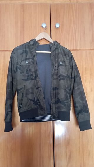 Cazadora militar 