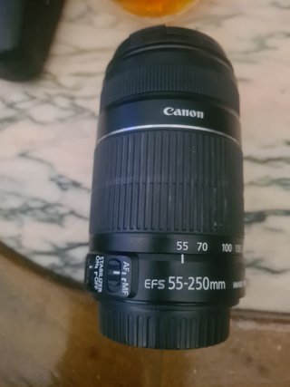 Camara canon modelo EOS 700D