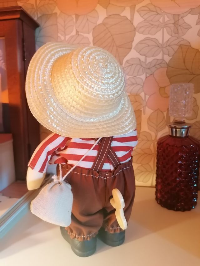 Muñeco musical antiguo