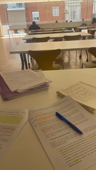 Temario de oposiciones maestra de primaria