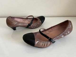 Bailarinas con tacón bajo