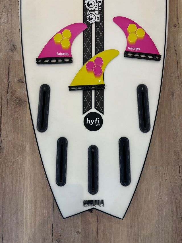 Surfboard JS 5’4 27L / Tabla de surf JS