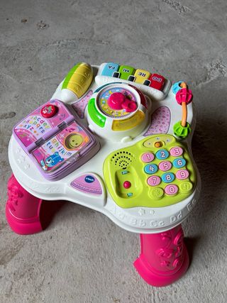 Mesa actividad bebe