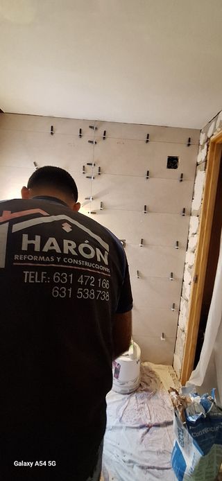 Albañil solador alicatador reformas