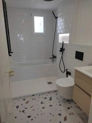 Albañil solador alicatador reformas