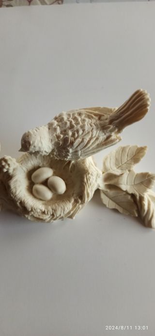 Figura pequeña de marmolina