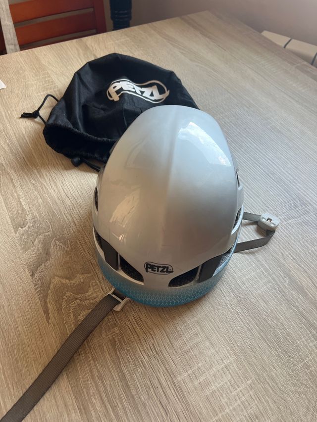 Casco escalada Petzl