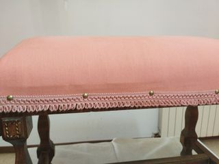 Banqueta antigua acolchada