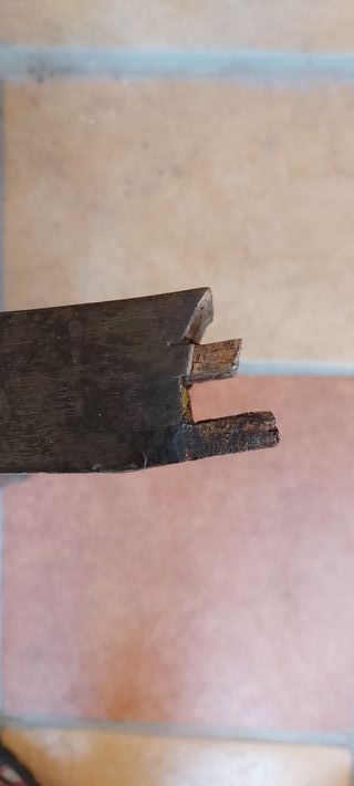 Banco antiguo madera roble maciza tallada.