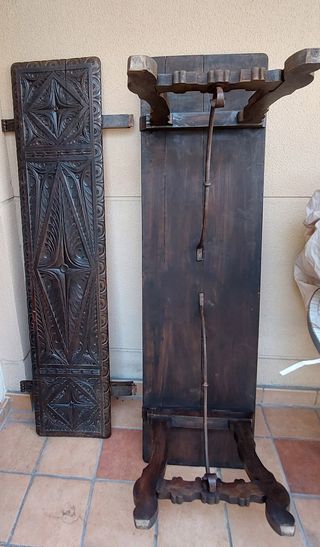 Banco antiguo madera roble maciza tallada.