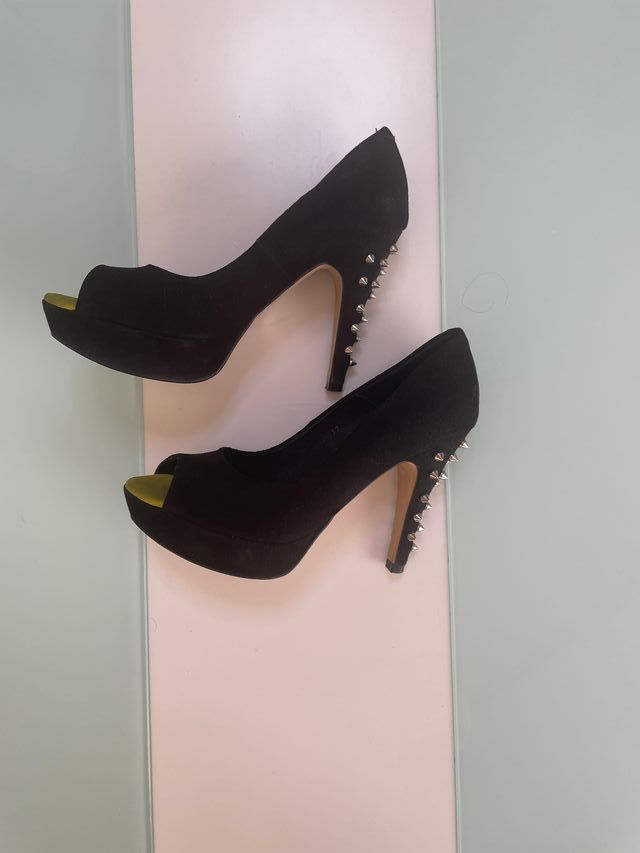 Zapatos de ante negros