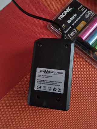 Carica batterie per pile ricaricabili