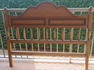 Cabecero de madera
