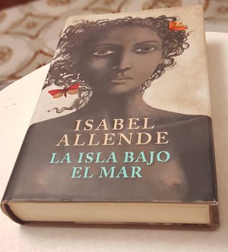 La isla bajo el mar