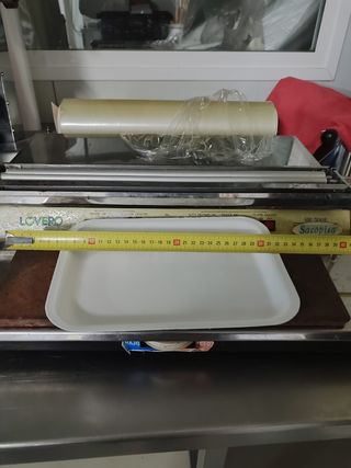 Selladora de bandejas.