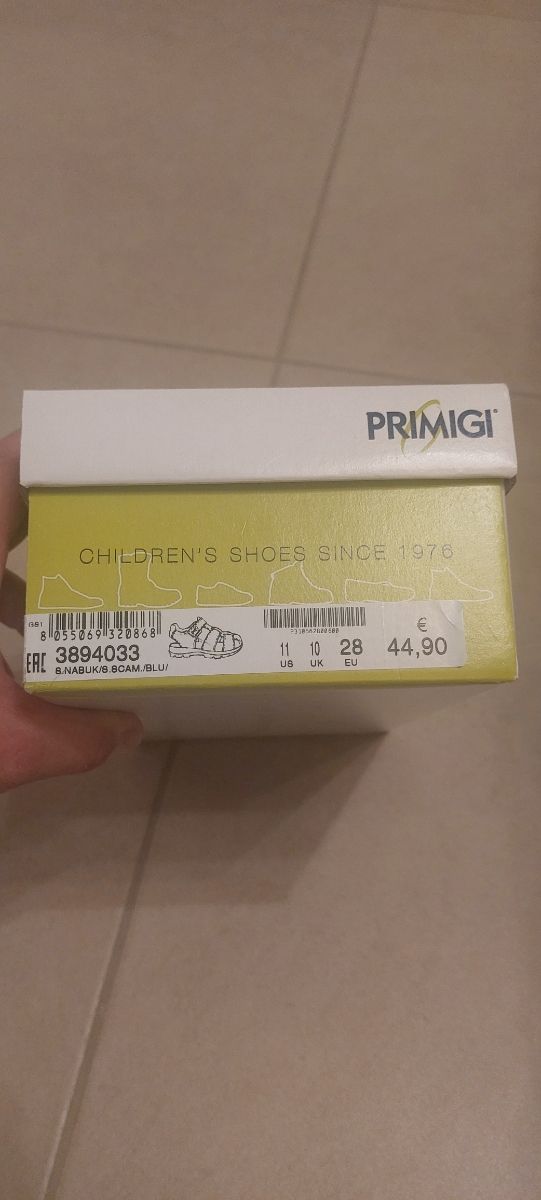 Scarpa bimbo misura 28