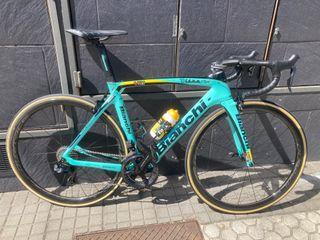 Bicicleta Bianchi Oltre XR4 Jumbo Visma 2019