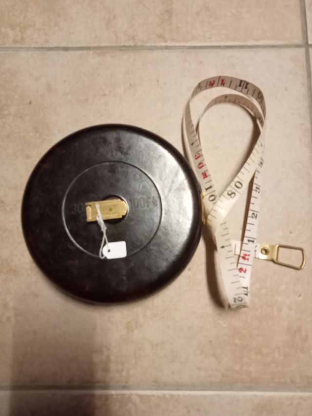 Metro de cinta ,30 Metros, Baquelita