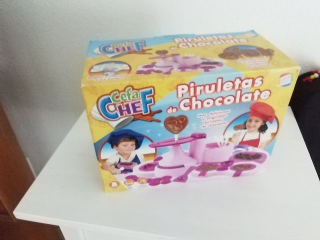 Hacer piruletas de chocolate 