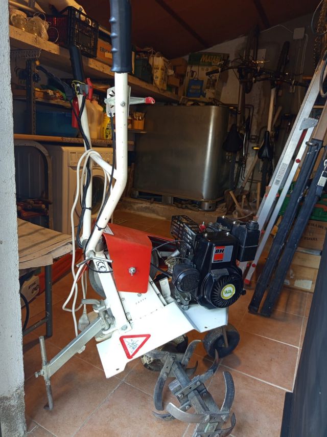 Motoazada motocultor VH