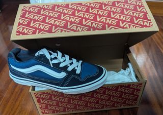 Zapatillas niño Vans Nuevas.  N° 38