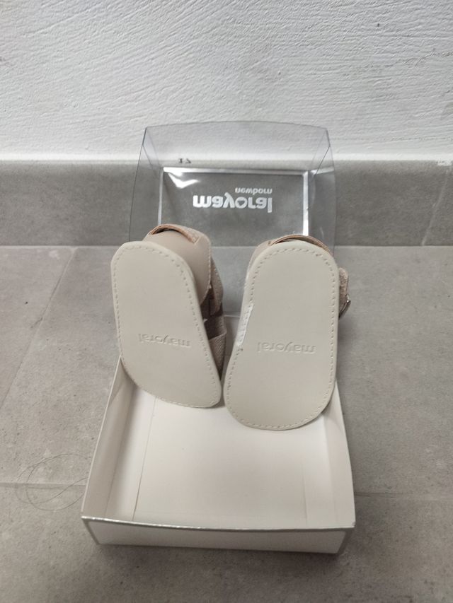 Zapatos bebe Talla 17 Marca MAYORAL