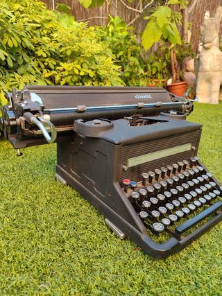 Máquina de escribir Olivetti M40/3