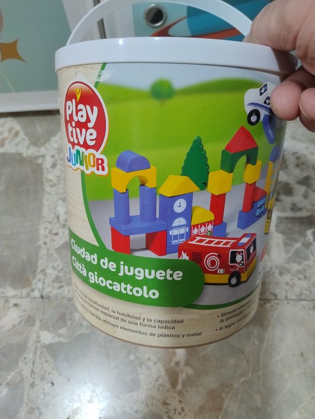 Cubo piezas de madera 