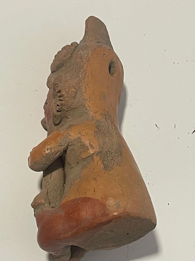Pequeña figura o estatuilla