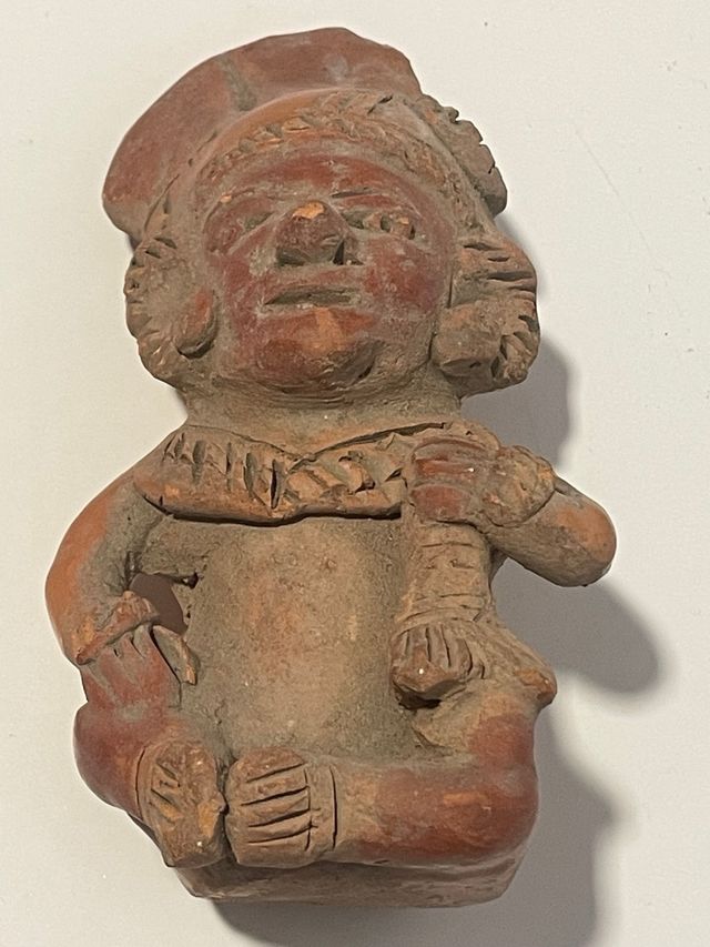 Pequeña figura o estatuilla
