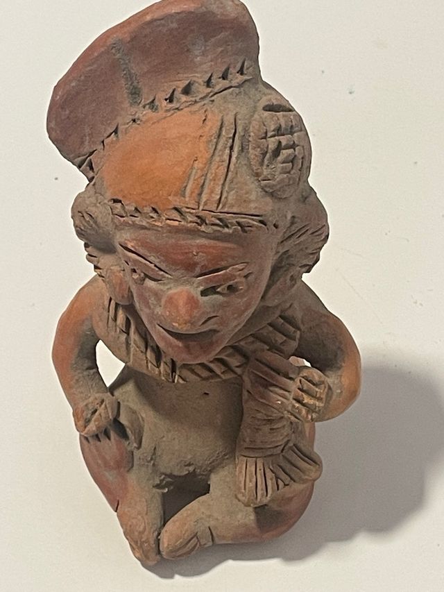 Pequeña figura o estatuilla
