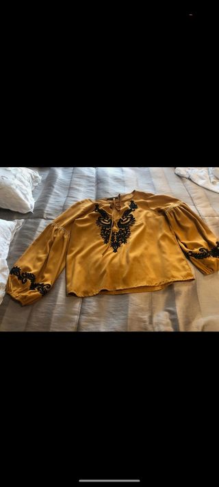 Blusa étnica bordada