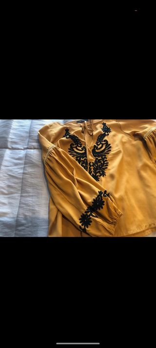 Blusa étnica bordada