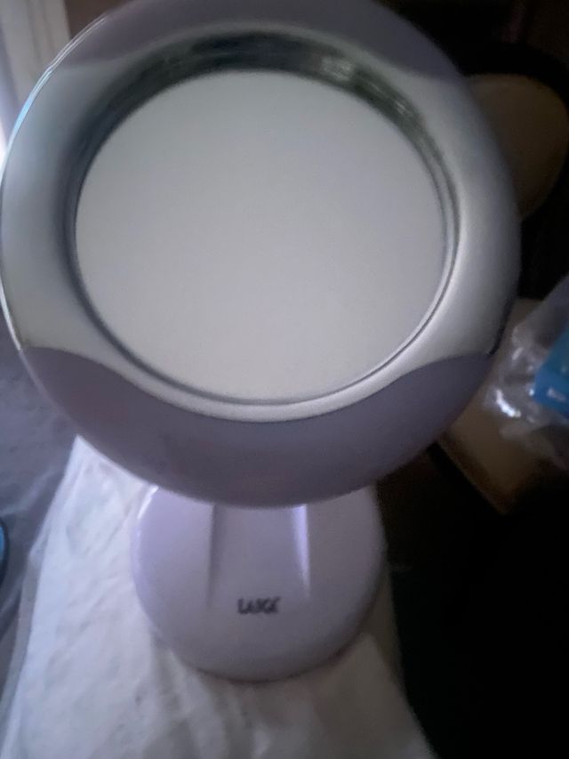 Specchio luminoso Laica