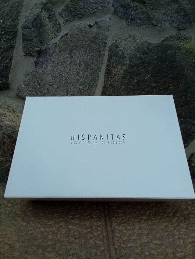 Zapatos Hispanitas joy is a choice 