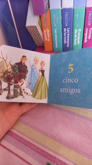 Conjunto 12 mini livros novos Frozen