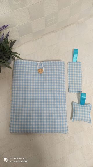 Funda libros regalo marcap. Saquit perfu