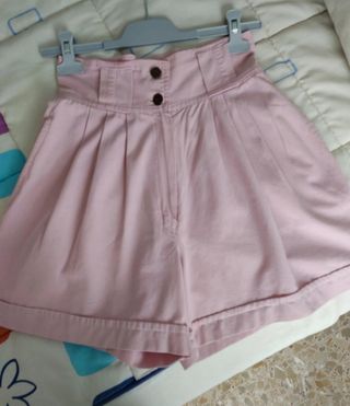 Shorts en rosa con pinzas. Vintage.