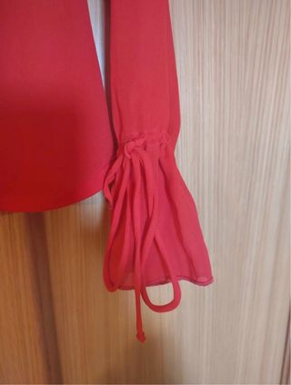 Blusa camisa roja volantes pequeños SA RO