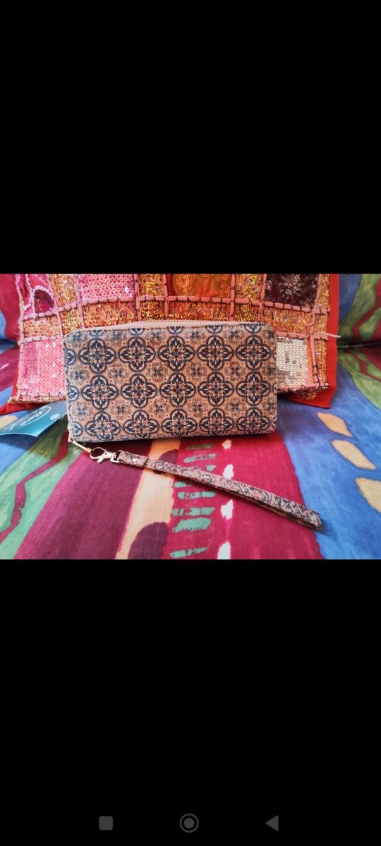 Monedero corcho 5€