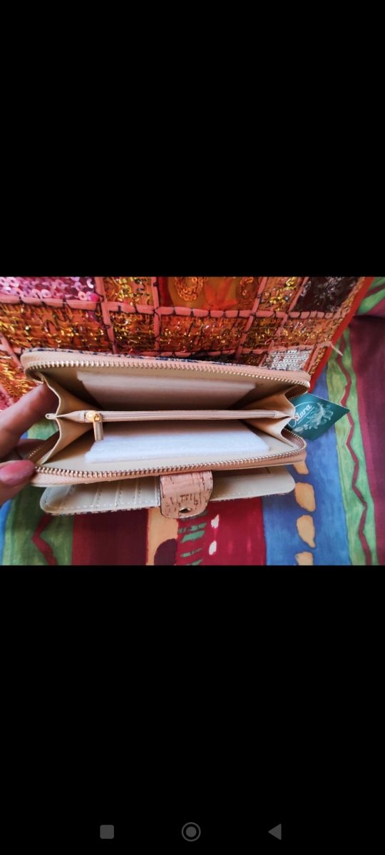 Monedero corcho 5€