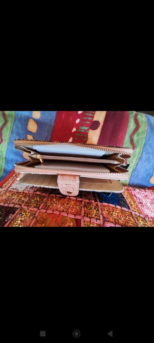 Monedero corcho 5€
